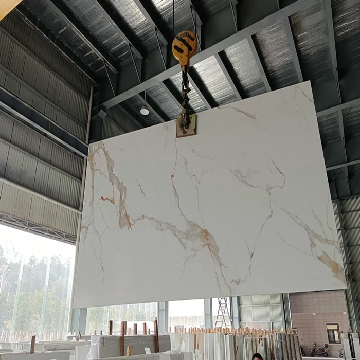 Calacatta Gold Nano Glass Stone Quartzs borðplötur