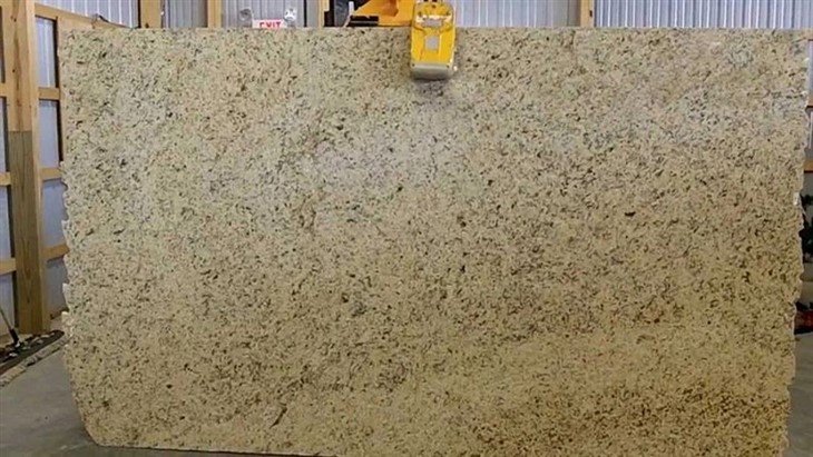 Giallo-Ornamental-Granite-for-Slab-Tile-Countertop-Island-Bathroom-Kitchen.webp (4)(001)