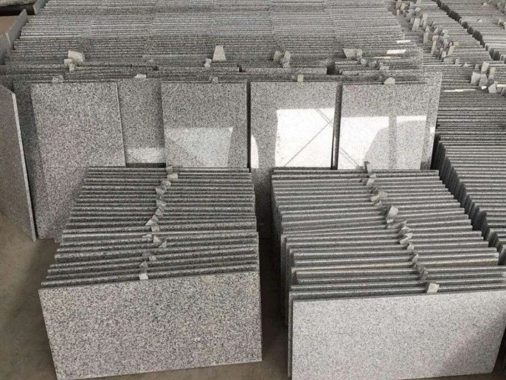 Light-Grey-Granite-for-Slab-Tile-Countertop-Step.webp (5)(001)